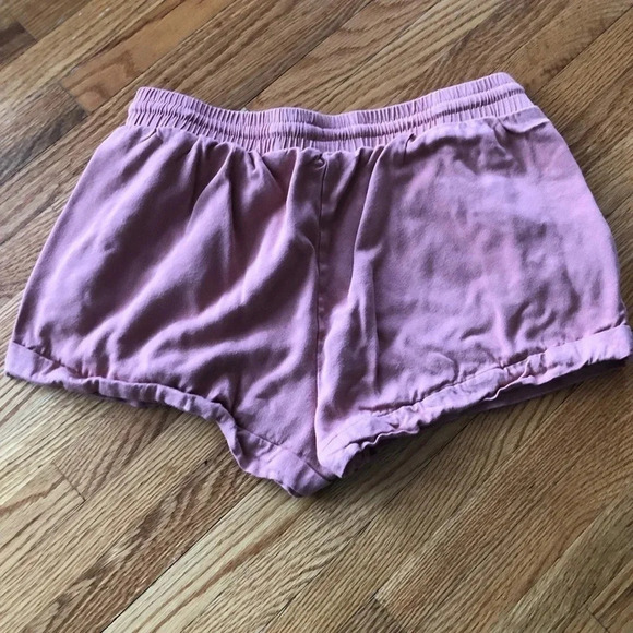 Forever 21 pink shorts - Picture 4 of 4